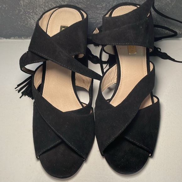 Louise et Cie black suede shoes. - Picture 6 of 6